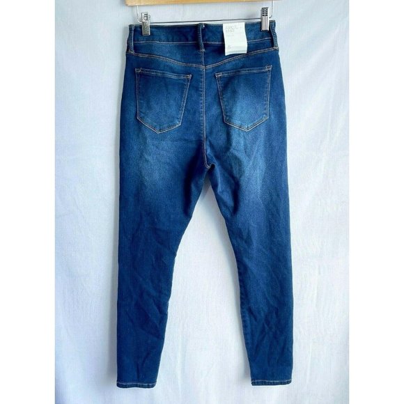 NWT Style & Co Denim High Rise Jeans Size 8 - Picture 3 of 3